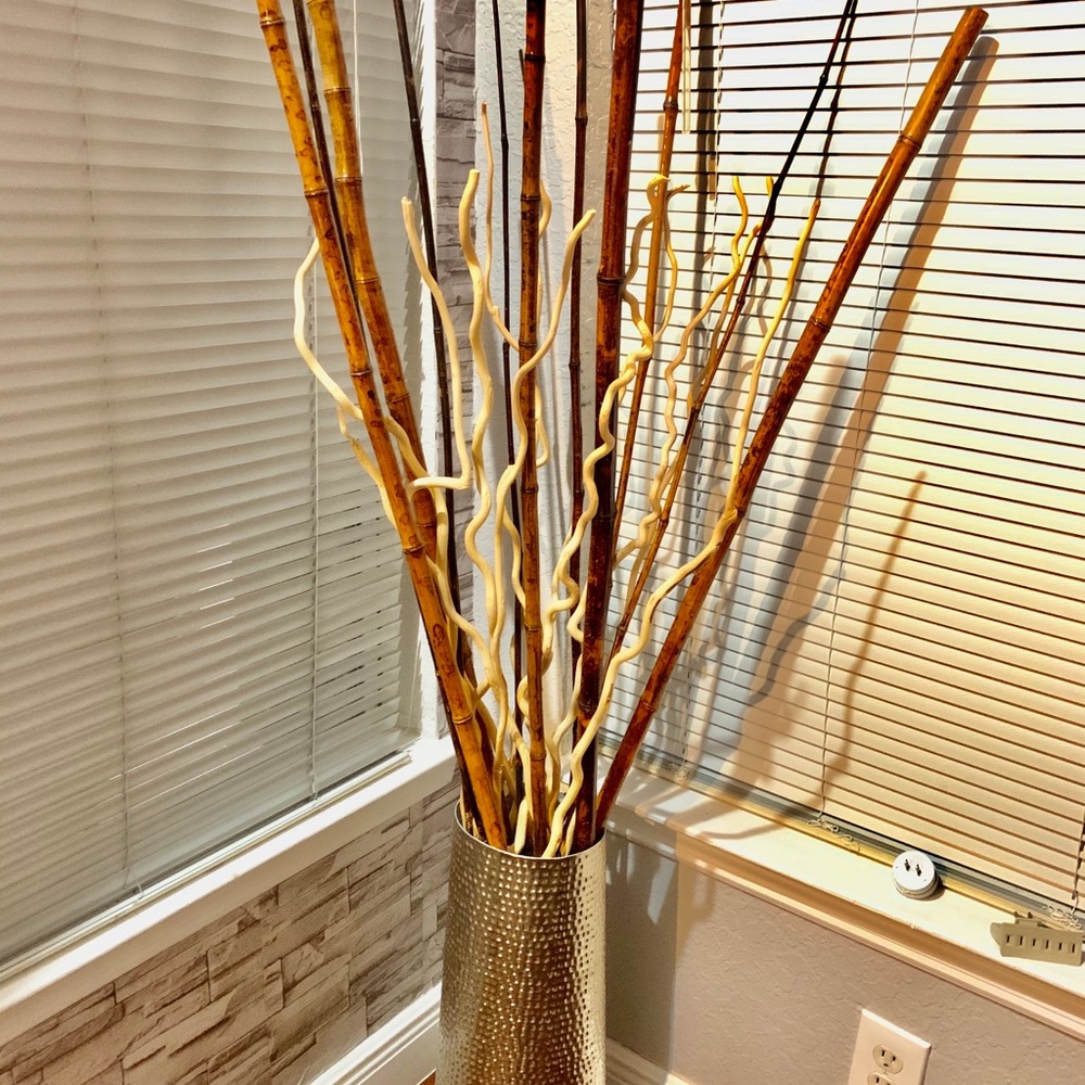 Large medal vase with bamboo and twisted rods